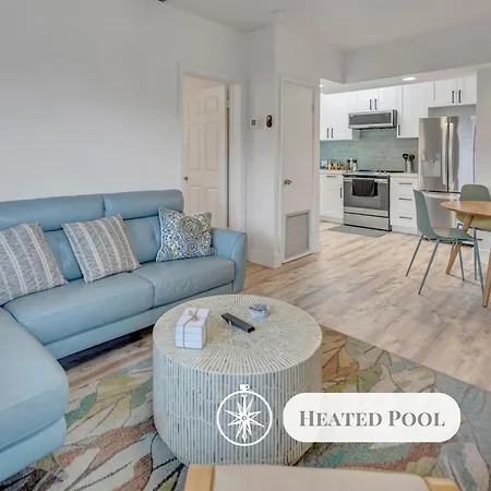 One-Bedroom Suite Heated Pool Dock Access Quiet Neighborhood Saltaire Three Resldences
